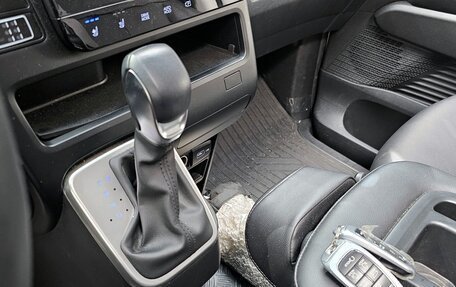 Hyundai Staria, 2021 год, 2 840 100 рублей, 12 фотография