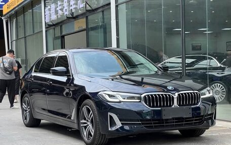 BMW 5 серия, 2023 год, 4 800 000 рублей, 3 фотография