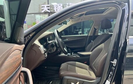 BMW 5 серия, 2023 год, 4 800 000 рублей, 7 фотография