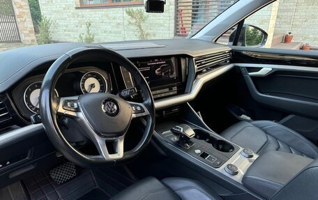 Volkswagen Touareg III, 2018 год, 4 550 000 рублей, 4 фотография