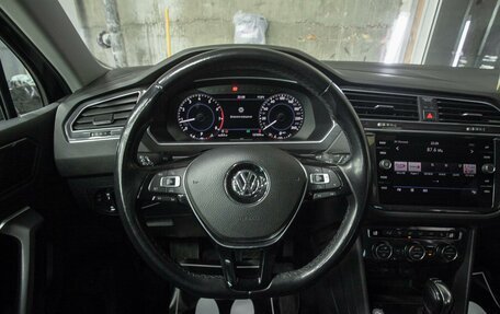 Volkswagen Tiguan II, 2018 год, 2 698 000 рублей, 16 фотография