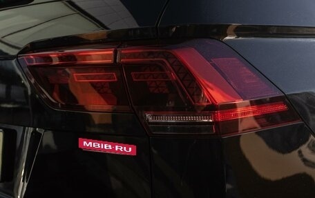 Volkswagen Tiguan II, 2018 год, 2 698 000 рублей, 5 фотография