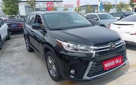 Toyota Highlander III, 2021 год, 3 146 000 рублей, 2 фотография