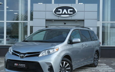 Toyota Sienna III, 2018 год, 2 999 000 рублей, 1 фотография