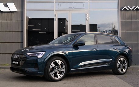 Audi e-tron I, 2019 год, 4 990 000 рублей, 3 фотография