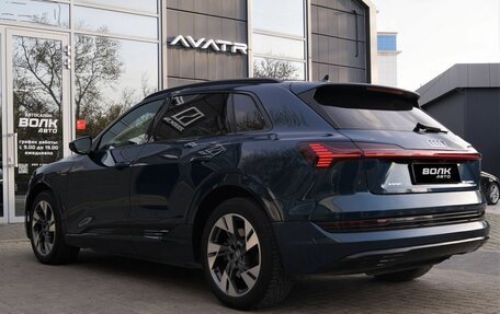 Audi e-tron I, 2019 год, 4 990 000 рублей, 5 фотография