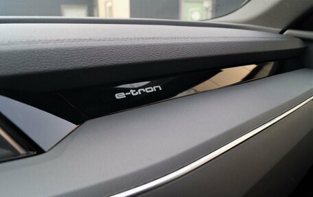 Audi e-tron I, 2019 год, 4 990 000 рублей, 22 фотография