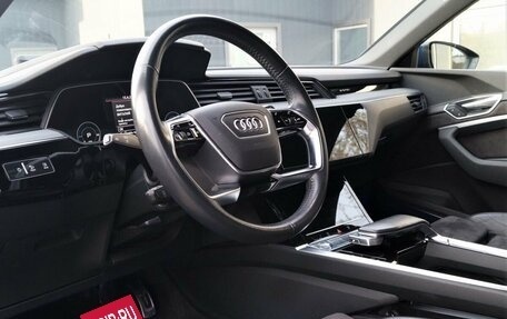 Audi e-tron I, 2019 год, 4 990 000 рублей, 14 фотография