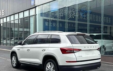 Skoda Kodiaq I, 2022 год, 1 999 999 рублей, 9 фотография