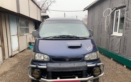 Mitsubishi Delica IV, 1996 год, 770 000 рублей, 2 фотография