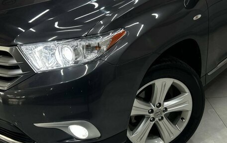 Toyota Highlander III, 2011 год, 1 849 000 рублей, 2 фотография