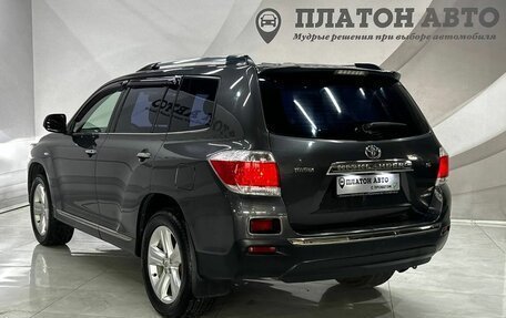 Toyota Highlander III, 2011 год, 1 849 000 рублей, 7 фотография