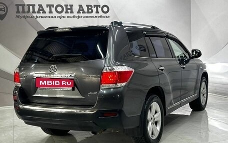 Toyota Highlander III, 2011 год, 1 849 000 рублей, 3 фотография