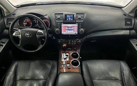 Toyota Highlander III, 2011 год, 1 849 000 рублей, 19 фотография