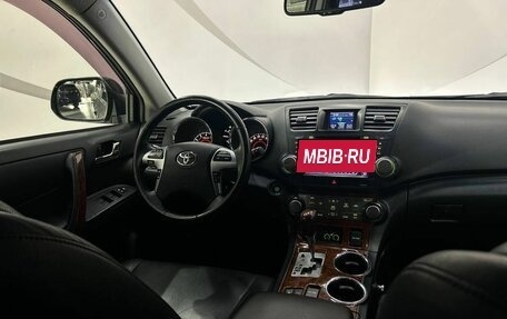 Toyota Highlander III, 2011 год, 1 849 000 рублей, 29 фотография