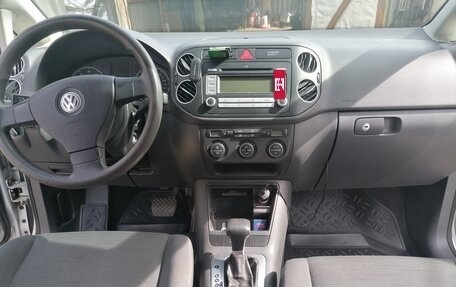 Volkswagen Golf Plus I, 2007 год, 600 000 рублей, 27 фотография