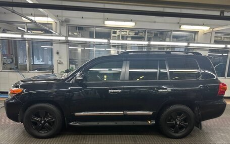 Toyota Land Cruiser 200, 2015 год, 4 295 000 рублей, 6 фотография