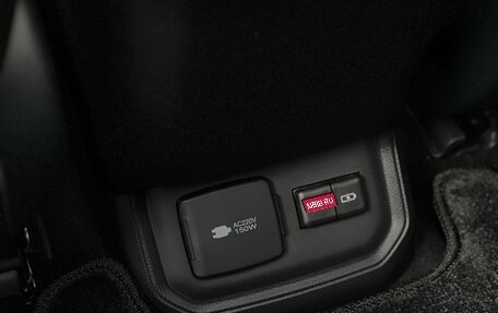 Toyota Highlander, 2024 год, 5 990 000 рублей, 25 фотография