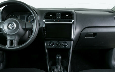 Volkswagen Polo VI (EU Market), 2011 год, 660 000 рублей, 10 фотография