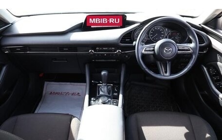 Mazda 3, 2022 год, 1 170 000 рублей, 8 фотография