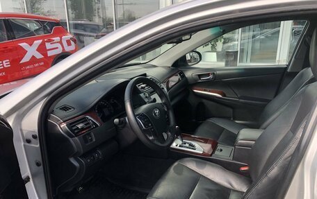 Toyota Camry, 2014 год, 1 710 000 рублей, 9 фотография
