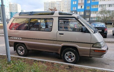 Toyota MasterAce Surf, 1991 год, 450 000 рублей, 2 фотография