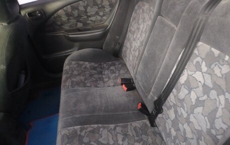Toyota Avensis III рестайлинг, 1998 год, 230 000 рублей, 3 фотография
