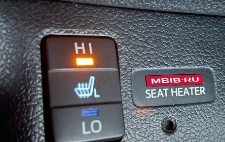 Toyota Prius IV XW50, 2016 год, 2 180 000 рублей, 10 фотография