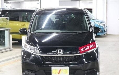 Honda Freed II, 2021 год, 1 950 000 рублей, 1 фотография