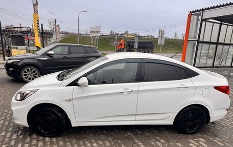 Hyundai Solaris II рестайлинг, 2012 год, 850 000 рублей, 2 фотография