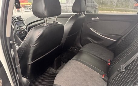 Hyundai Solaris II рестайлинг, 2012 год, 850 000 рублей, 6 фотография