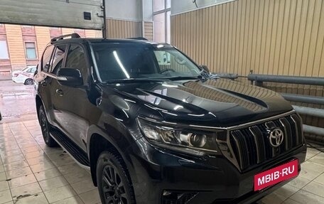 Toyota Land Cruiser Prado 150 рестайлинг 2, 2021 год, 6 700 000 рублей, 2 фотография
