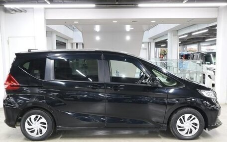 Honda Freed II, 2021 год, 1 950 000 рублей, 3 фотография