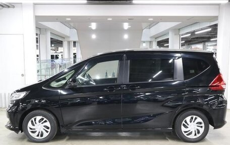 Honda Freed II, 2021 год, 1 950 000 рублей, 4 фотография