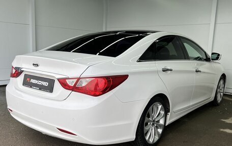 Hyundai Sonata VI, 2011 год, 1 050 000 рублей, 5 фотография