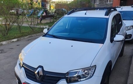 Renault Sandero II рестайлинг, 2018 год, 1 100 000 рублей, 2 фотография