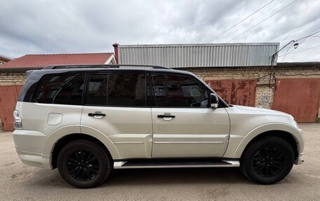 Mitsubishi Pajero IV, 2019 год, 4 200 000 рублей, 5 фотография