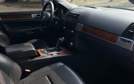 Volkswagen Touareg III, 2007 год, 1 350 000 рублей, 39 фотография