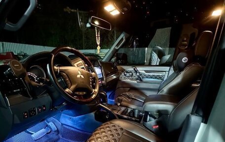 Mitsubishi Pajero IV, 2019 год, 4 200 000 рублей, 7 фотография