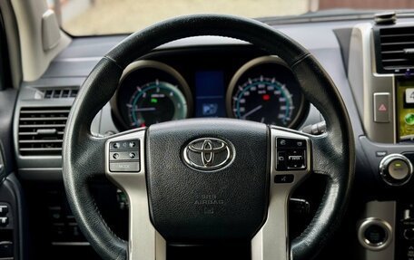 Toyota Land Cruiser Prado 150 рестайлинг 2, 2012 год, 2 999 900 рублей, 22 фотография