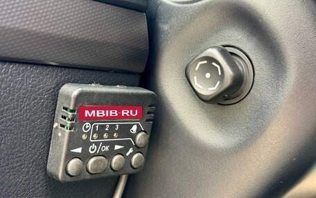 Toyota Land Cruiser Prado 150 рестайлинг 2, 2012 год, 2 999 900 рублей, 19 фотография