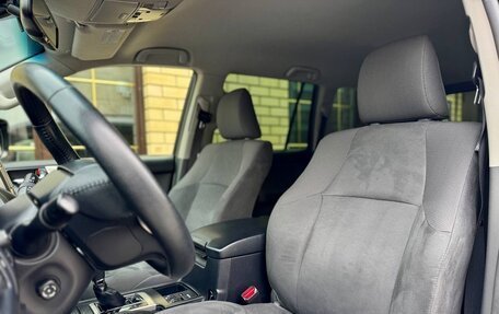 Toyota Land Cruiser Prado 150 рестайлинг 2, 2012 год, 2 999 900 рублей, 35 фотография