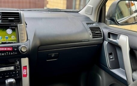 Toyota Land Cruiser Prado 150 рестайлинг 2, 2012 год, 2 999 900 рублей, 21 фотография