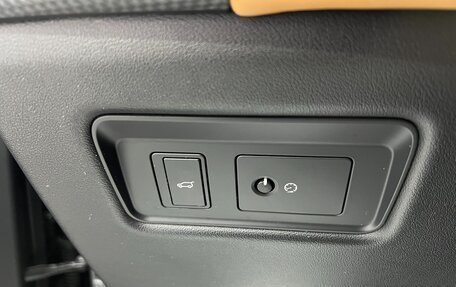 Land Rover Range Rover Sport II, 2018 год, 4 999 000 рублей, 27 фотография