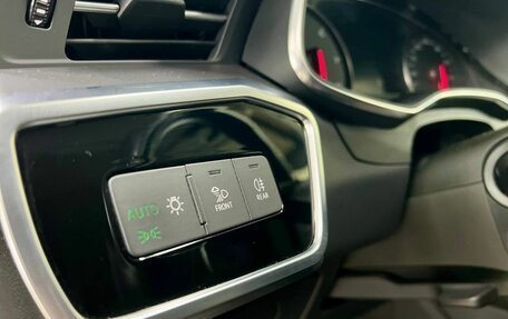 Audi A6, 2019 год, 3 410 000 рублей, 11 фотография