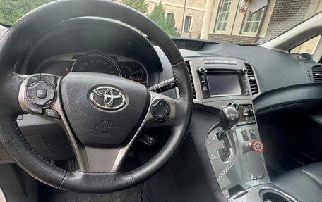 Toyota Venza I, 2014 год, 2 800 000 рублей, 2 фотография