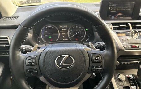 Lexus NX, 2021 год, 3 750 000 рублей, 10 фотография