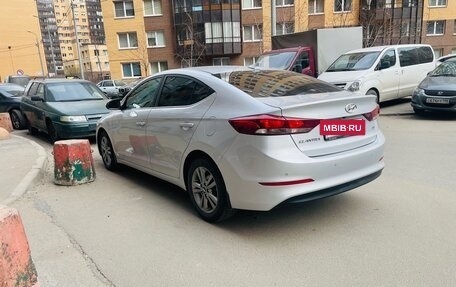 Hyundai Elantra VI рестайлинг, 2018 год, 1 370 000 рублей, 6 фотография