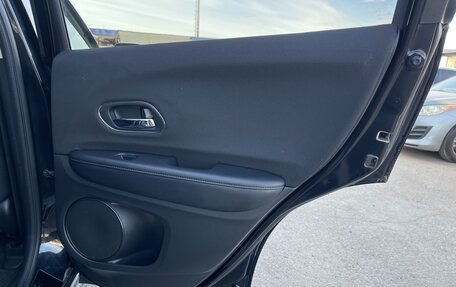 Honda Vezel, 2014 год, 1 697 000 рублей, 17 фотография