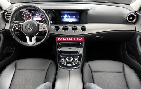 Mercedes-Benz E-Класс, 2019 год, 2 999 000 рублей, 18 фотография